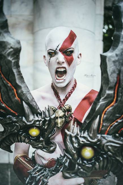 Kratos-Is-A-Girl-.jpg